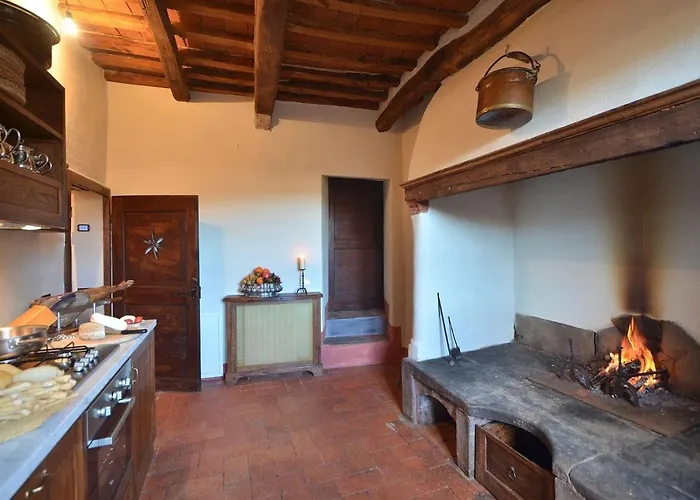 Canonica Di Vertine Villa