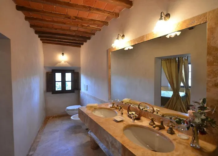 Canonica Di Vertine *